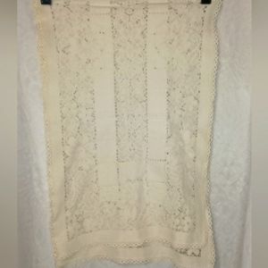 Unbranded‎ Table Runner lace